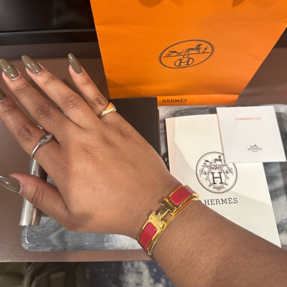 Hermes Clic H Bracelet - Red Enamel - Picture 2 of 11